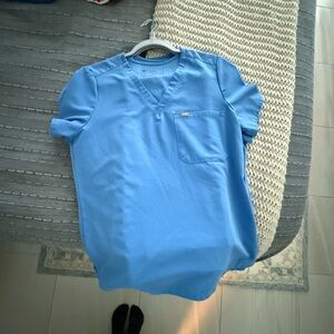 5 sets of Figs Scrub Sets. Catarina One-Pocket Scrub Top & Livingstone Pant.
